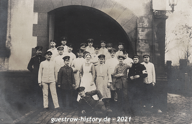 1917 - Güstrow - Lazarettpersonal