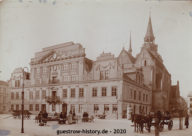 1914 - Güstrow - Markt mit Rathaus