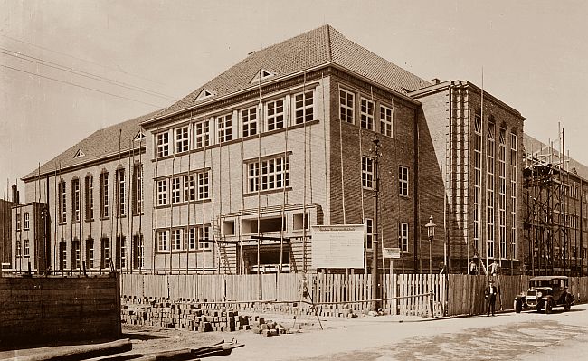 1930 F Knabenvolksschule