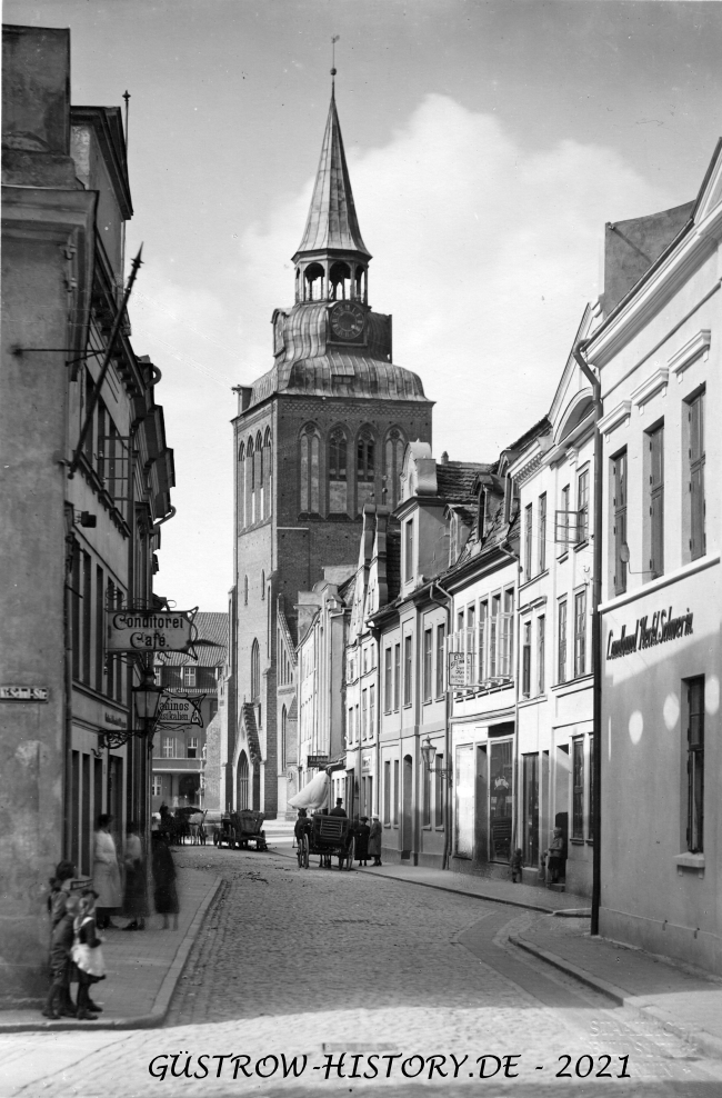 1930 - Güstrow - Domstrasse
