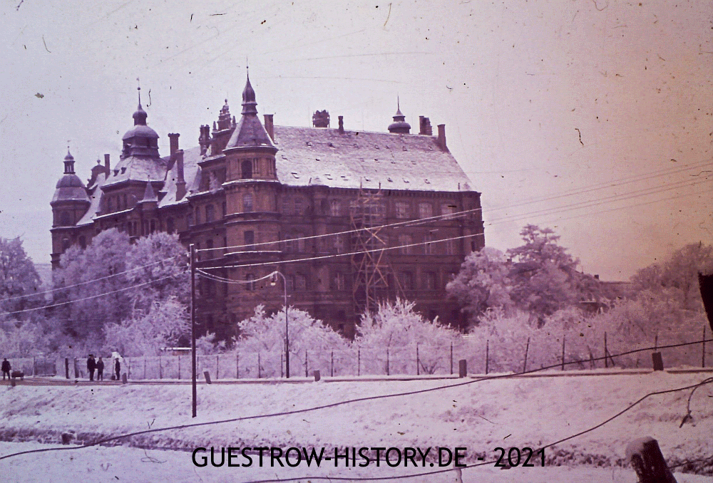 1960 - Güstrow - Schloss im Winter