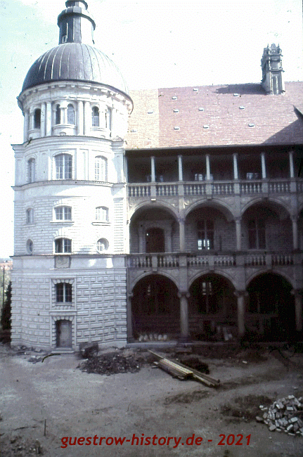 1968 - Güstrow - Schloss - Innenhof